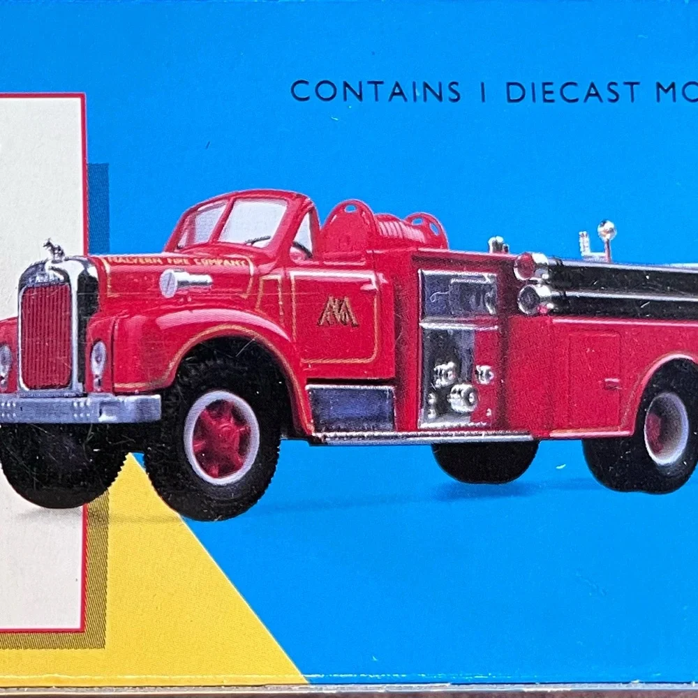 Corgi Classics die cast Malvern Mack B Series Pumper - New in box, never used - Picture 8 of 8